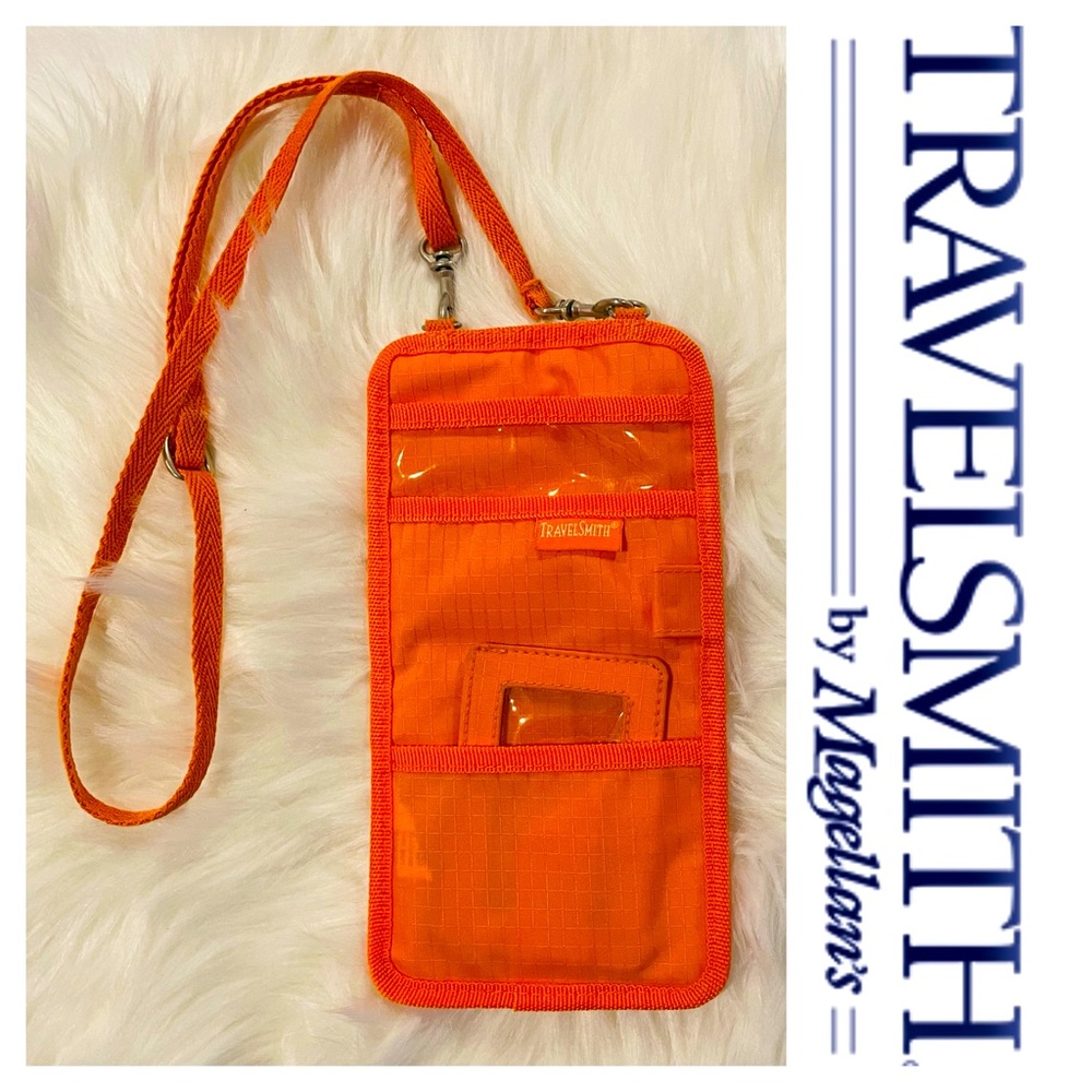 ✂️ TravelSmith Travel Wallet